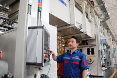 桦从一名通俗工人成长技师、正高级工程